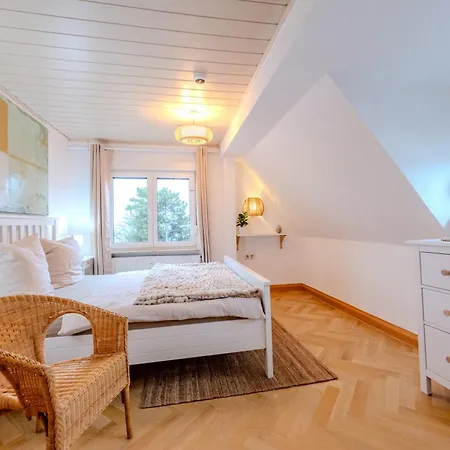 Bright Boho Wifi Parking Near A72 * Zwickau