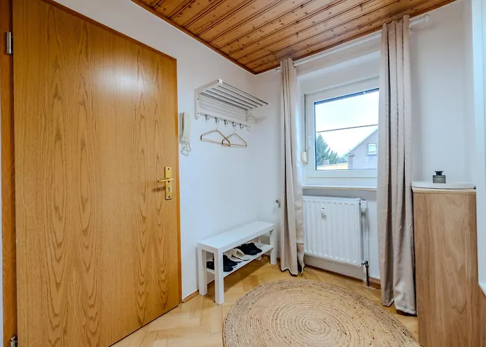 Cozy Boho Near Zwickau-west With Wifi And Parking * 츠비카우