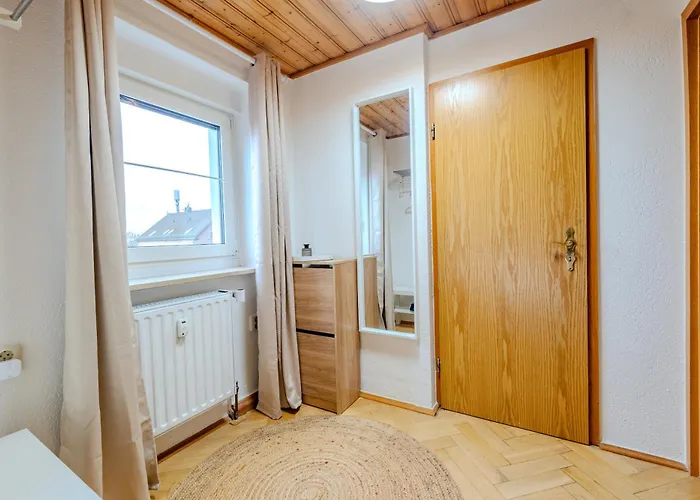 아파트 Cozy Boho Near Zwickau-west With Wifi And Parking
