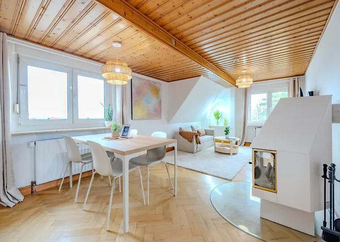 Cozy Boho Near Zwickau-west With Wifi And Parking 아파트 츠비카우