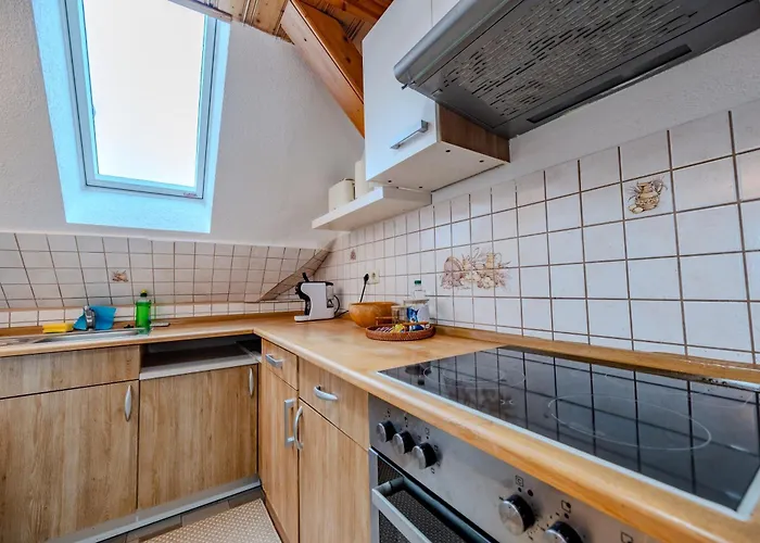 Cozy Boho Near Zwickau-west With Wifi And Parking 츠비카우